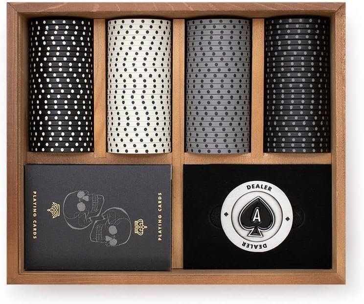 Ensemble de Poker de Luxe Iron & Glory dans Boîte en Bois avec Jetons Personnalisés – Image 4